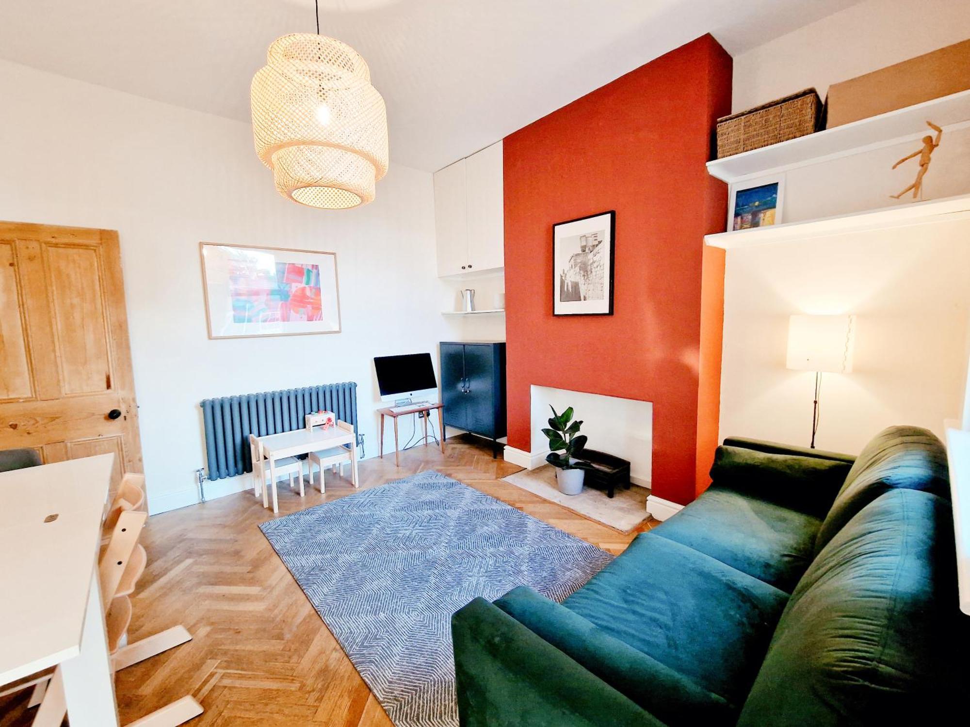 Apartment Upscale Family Beautiful Setting