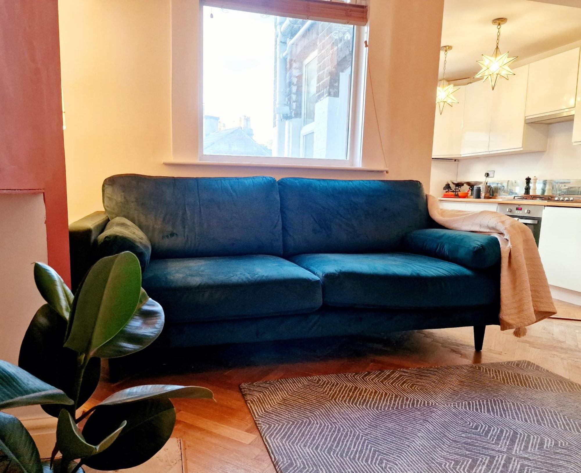 Apartment Upscale Family Beautiful Setting Liverpool